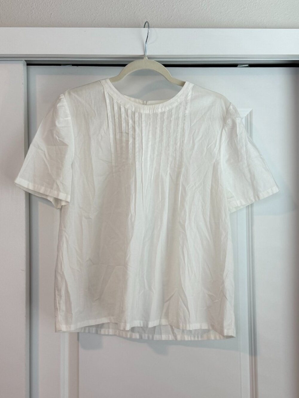 White Melrose and Market Short Sleeve Blouse Size Medium Good Condition